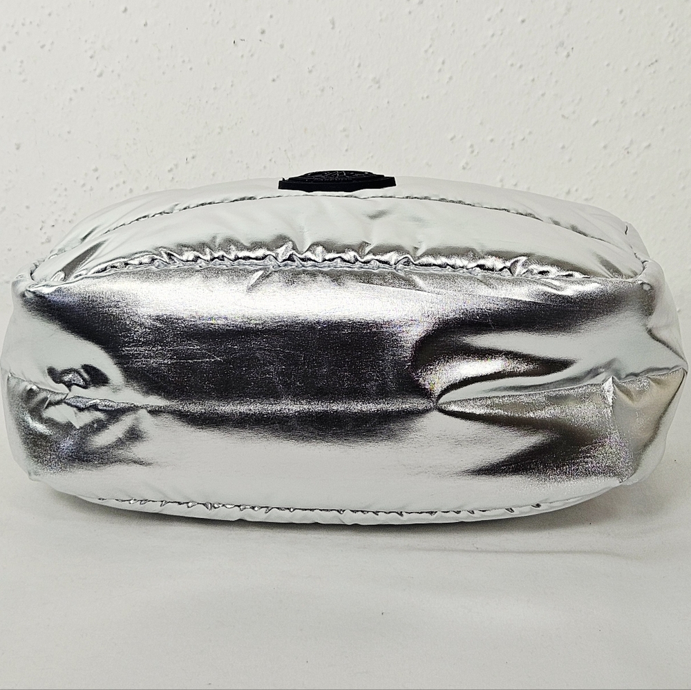 Moncler Parfums Quilted Metallic Silver Cosmetic Travel Pouch - Picture 5 of 12